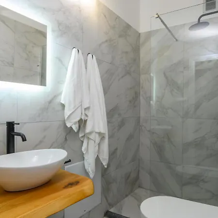 Hilltop At Kefalonia Aparthotel 4*