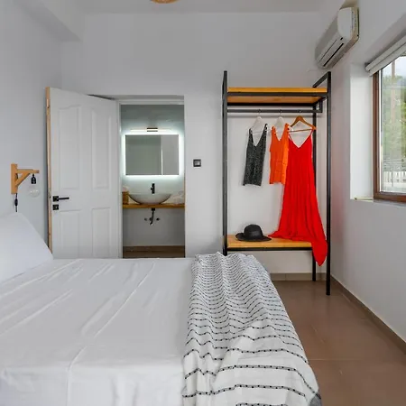 Hilltop At Kefalonia Angon