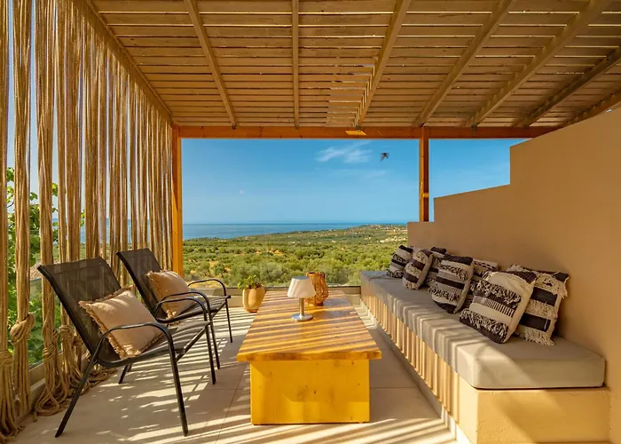 Hilltop At Kefalonia Aparthotel Angon